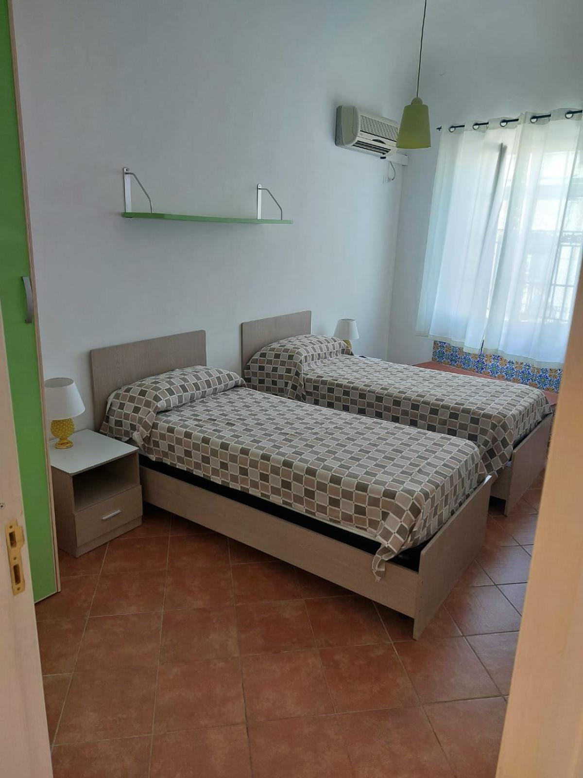 Casa Del Parlamento Apartment Palermo Luaran gambar