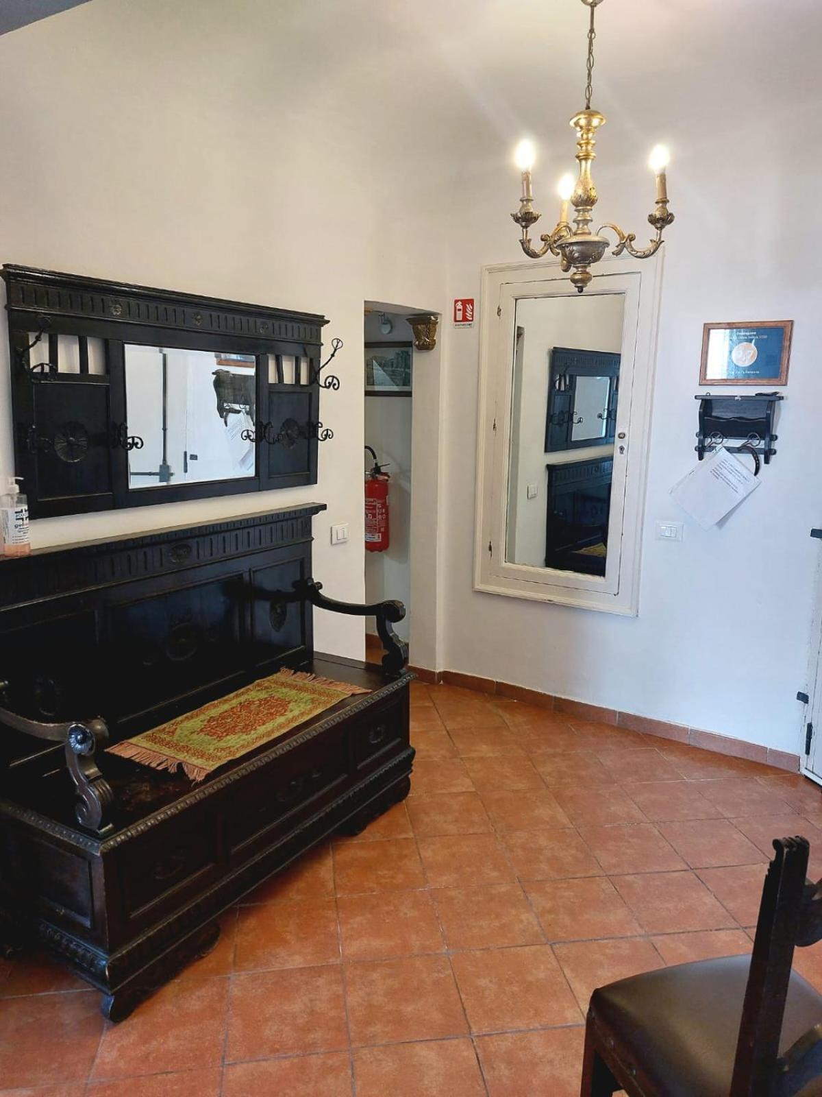 Casa Del Parlamento Apartment Palermo Luaran gambar