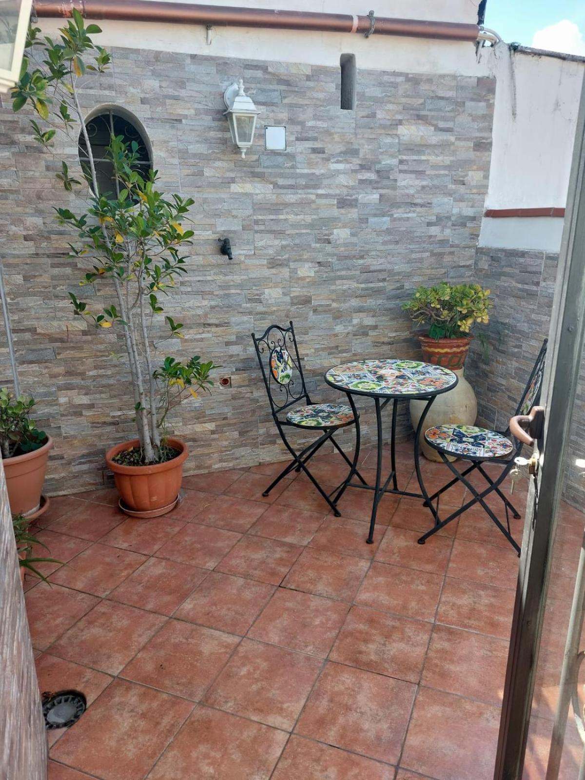 Casa Del Parlamento Apartment Palermo Luaran gambar