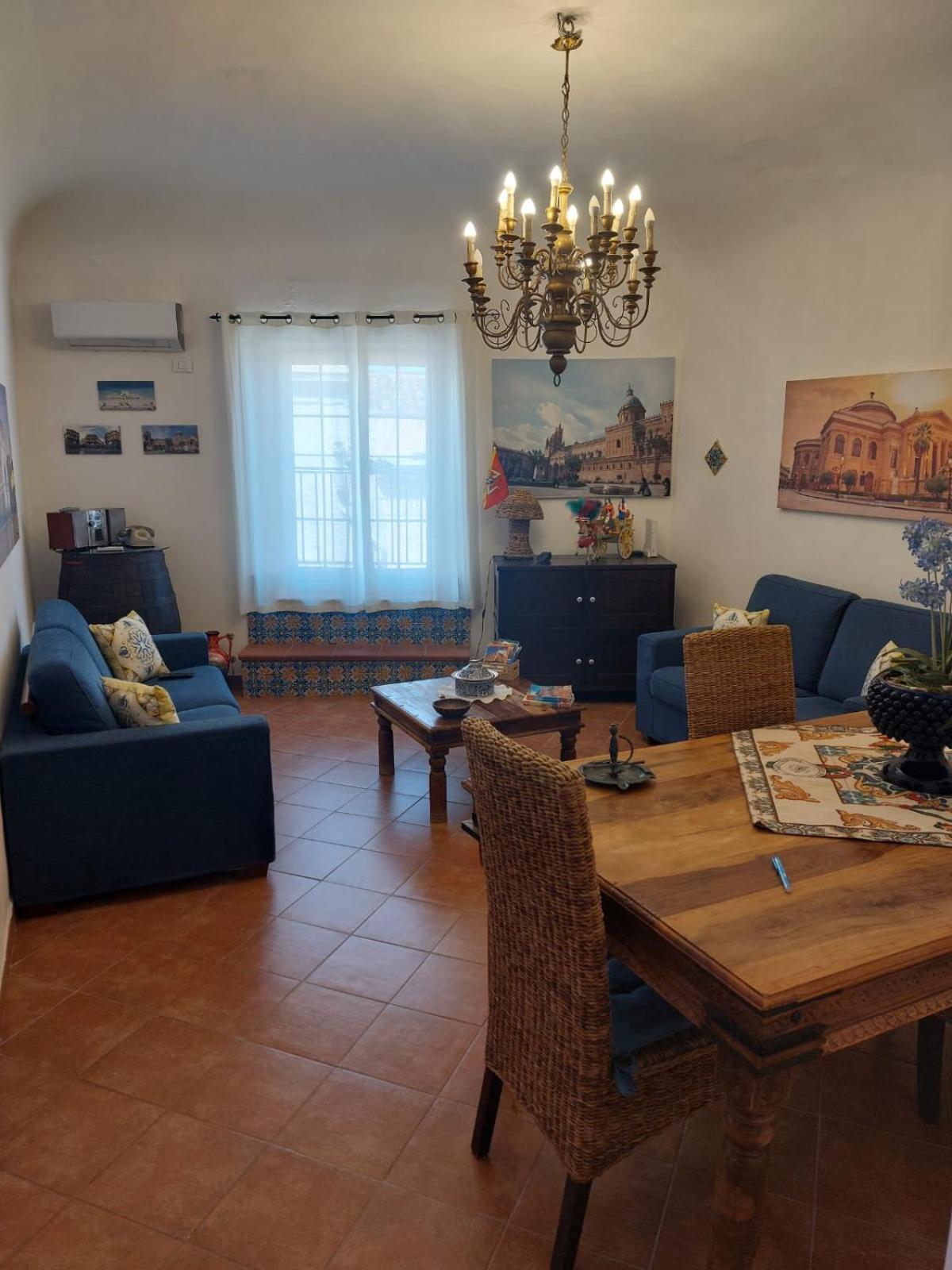 Casa Del Parlamento Apartment Palermo Luaran gambar