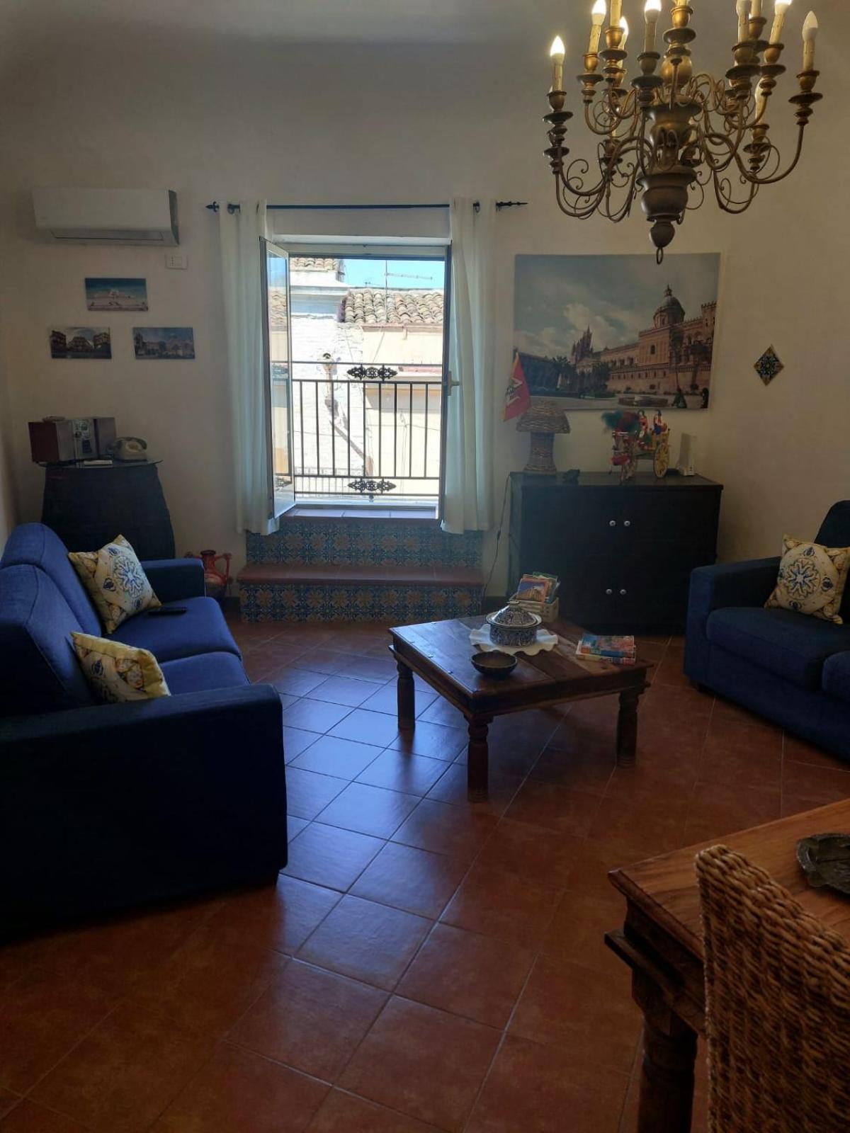 Casa Del Parlamento Apartment Palermo Luaran gambar