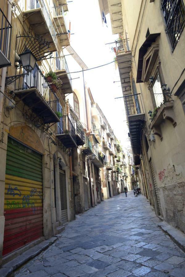 Casa Del Parlamento Apartment Palermo Luaran gambar